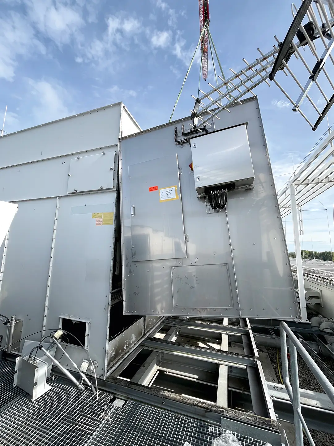 LRZ Leibniz Supercomputing Centre, Garching - Image 1